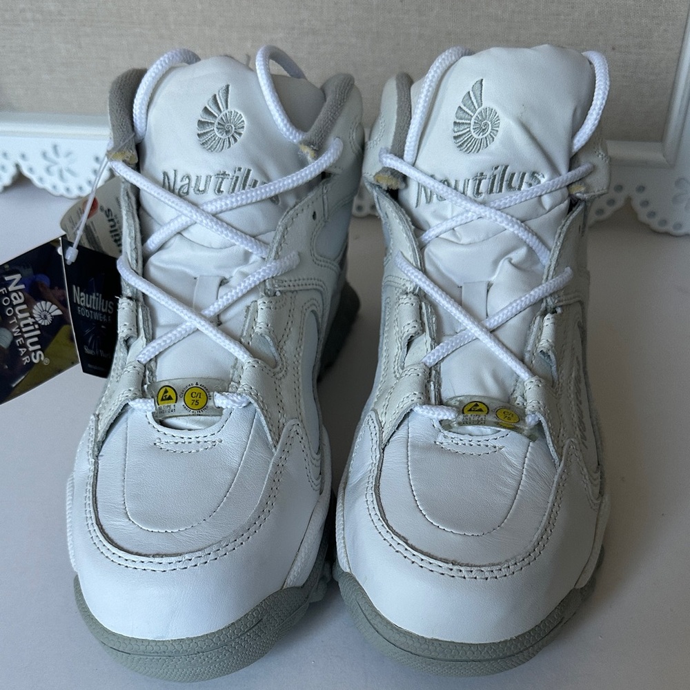 NWT Nautilus Steel Toe Cap Men’s Size 8M